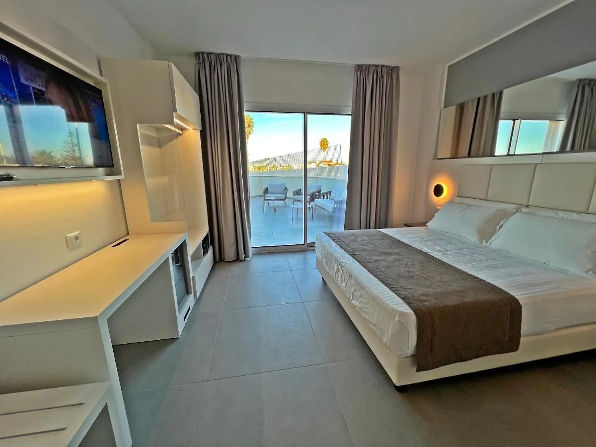 Отель Resort La Battigia Beach & Spa Алькамо-Марина