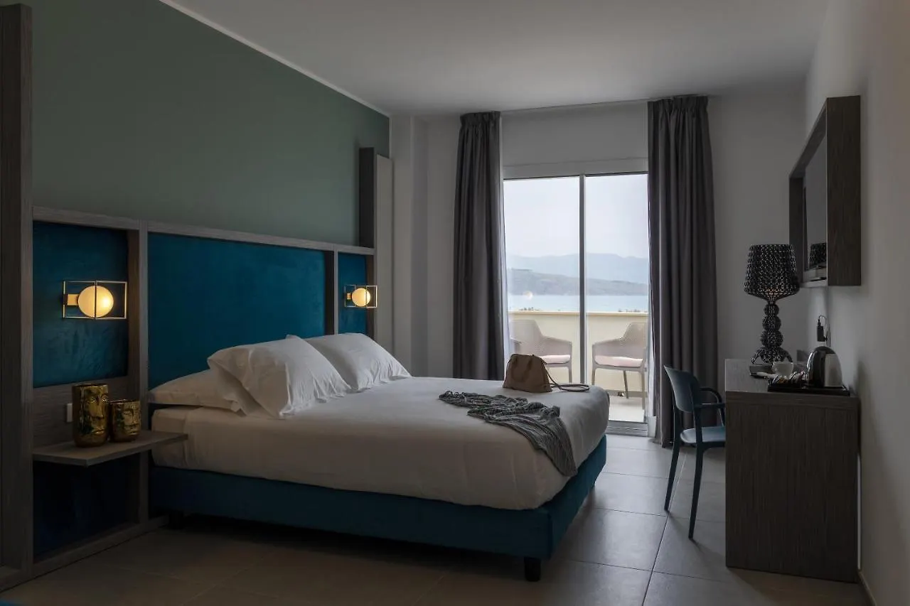 Resort La Battigia Beach & Spa Алькамо-Марина Отель