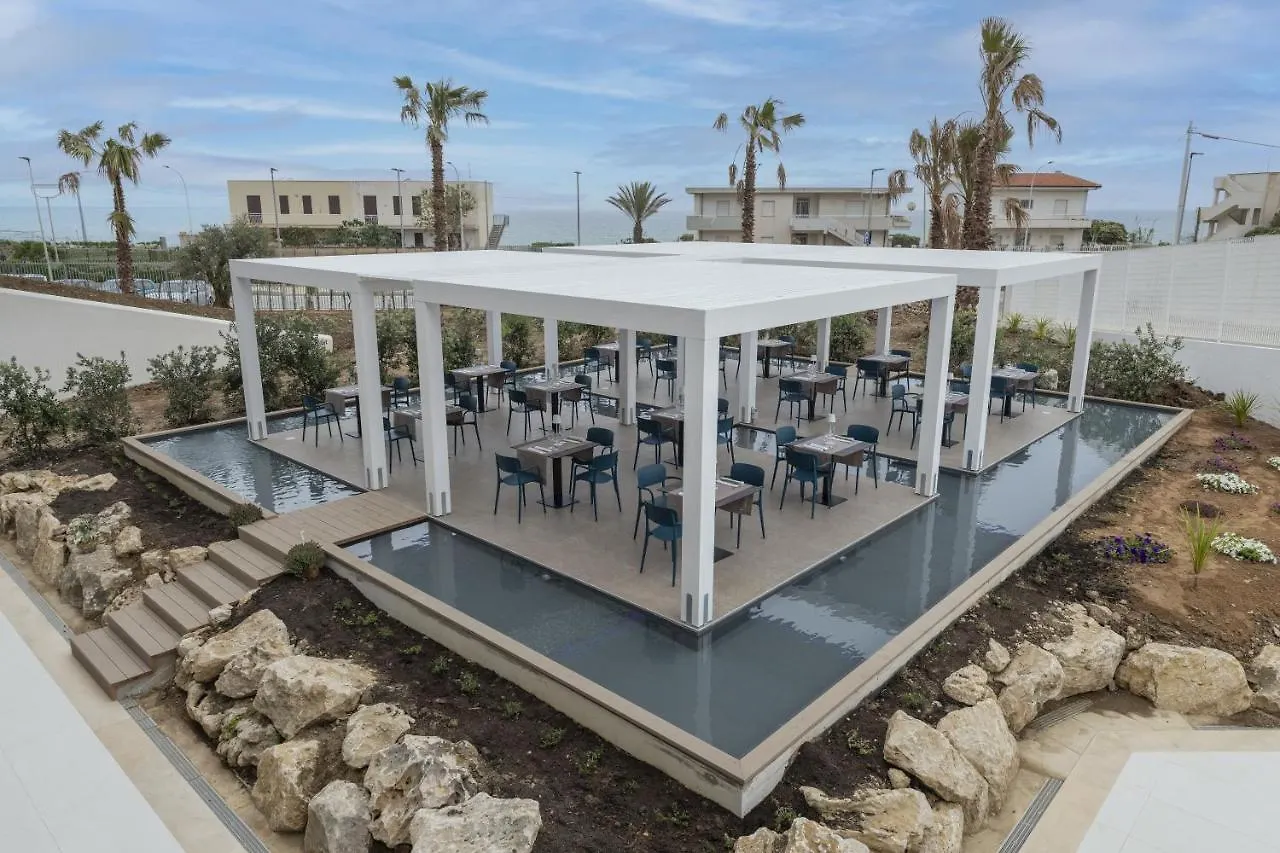 Resort La Battigia Beach & Spa Алькамо-Марина Отель
