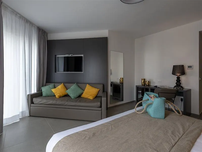 Resort La Battigia Beach & Spa Алькамо-Марина Отель